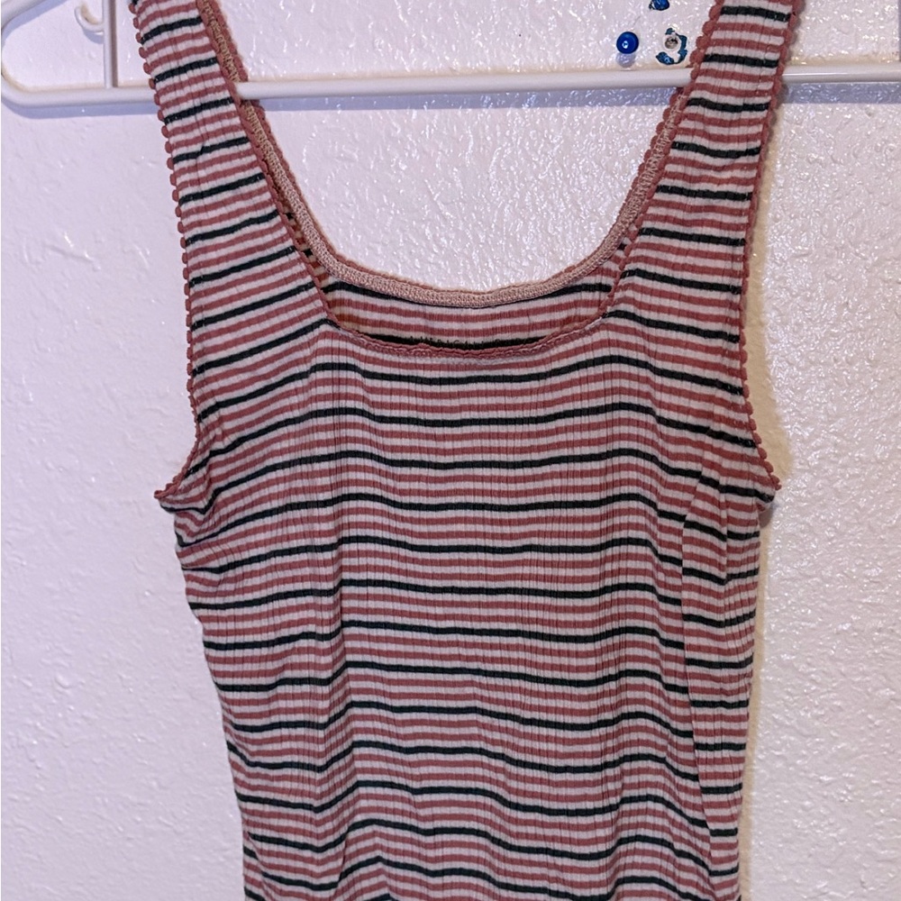American Eagle Outfitters Tan and Brown Ribbed Fitted Tank Top